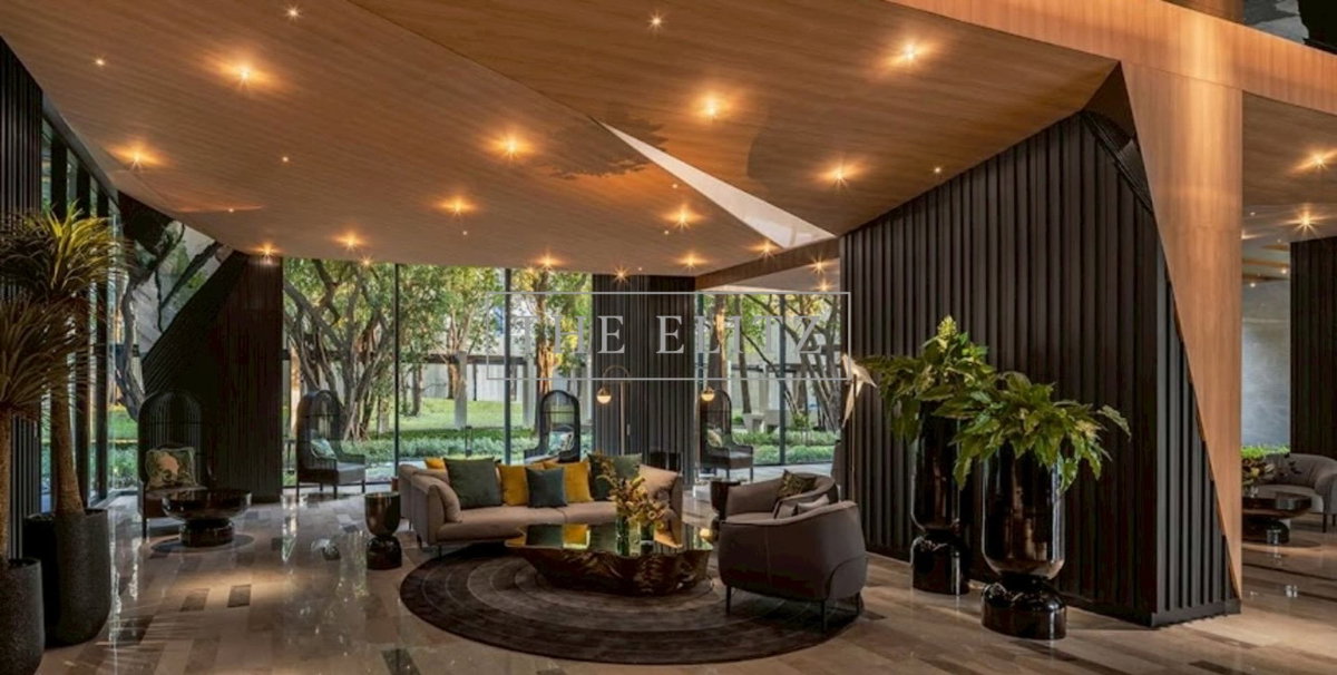 รูป  ✨Completely Renovated Throughout! Gorgeous modern design upgraded with top-quality materials - Brand-new condition with unmatched value✨ - รูปที่ 12/18