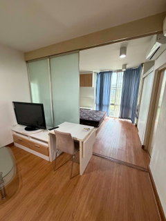 รูปภาพ Room for rent (The Iris Condo)