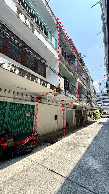 รูป ขายตึกแถว4ชั้น ย่านปทุมวัน ซอยเกษมสันต์1 พื้นที่ 14.3 ตรว. ขายเพียงแค่ 15 ล้าน ขายถูก สภาพดีพร้อมอยู่ ห่างจากถนนพญาไทและถนนพระราม1เพียงแค่200เมตร - รูปที่ 2/12