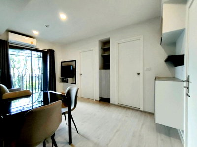 Condos for rent 700 Year Sports Arena Chiang Mai : Escent Park Ville, Cozy, Fully Furnished Condo, Garden View, Serene Environment, Beautiful Room, and Great Amenities