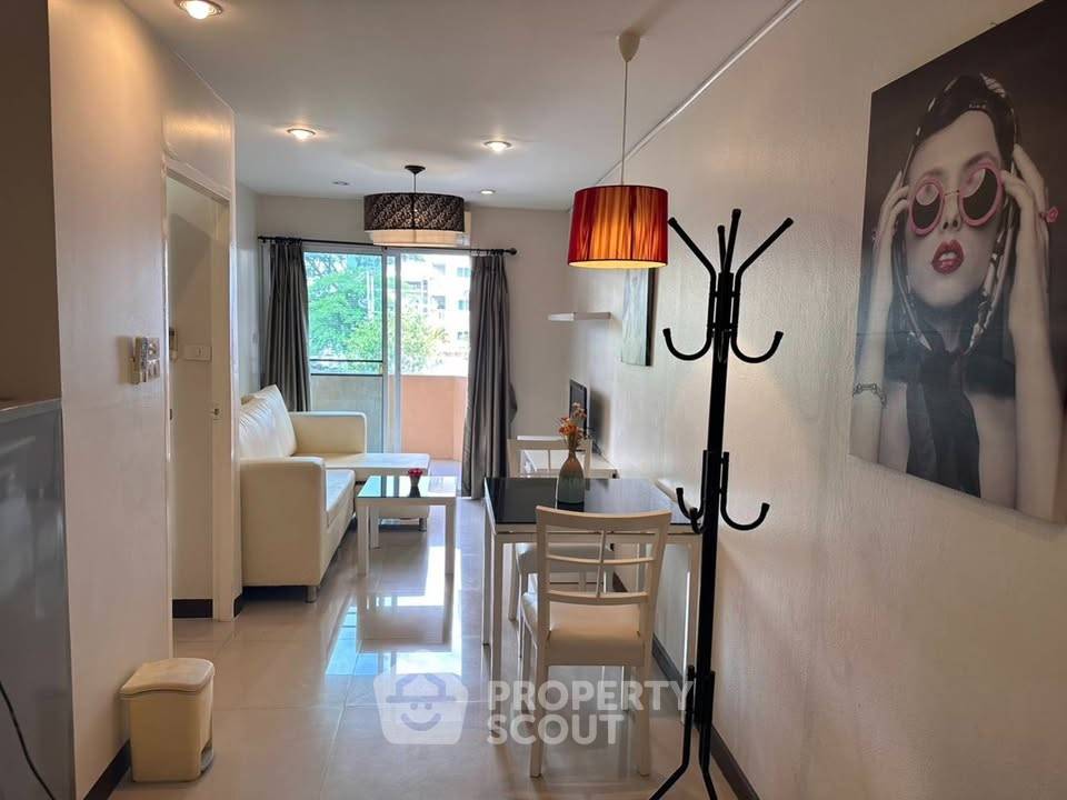 รูป คอนโด 1 ห้องนอน ขาย Hillside Condominium 2 ใกล้นิมมานเหมินทร์ (ID 3127348) - รูปที่ 9/12