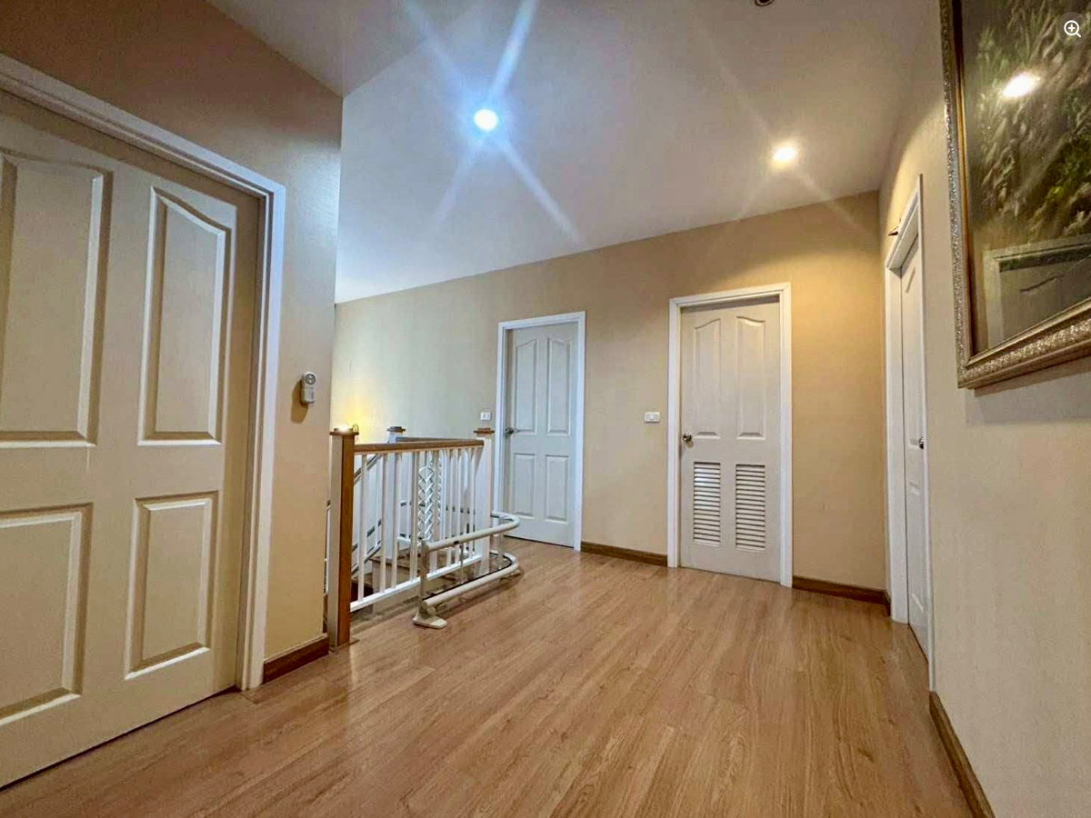 รูป ให้เช่าบ้านเดี่ยว 2 ชั้น Passorn Prestige Pattanakarn เฟอร์นิเจอร์ Built-in ทั้งหลัง พร้อมโซลาร์เซลล์และลิฟต์บันได ใกล้เอกมัย ทองหล่อ พระราม 9 - รูปที่ 33/48