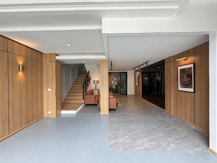 รูป Garage House ทาวน์โฮม 3 ชั้น สไตล์ไม่ซ้ำใคร - รูปที่ 4/33