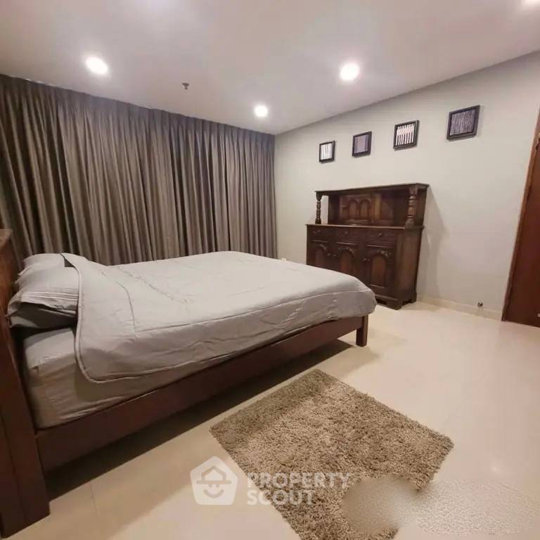 picture 2-Bed Condo For Rent At Baan Phrom Phong, Near MRT Phetchaburi (ID 1930423) - 18/19