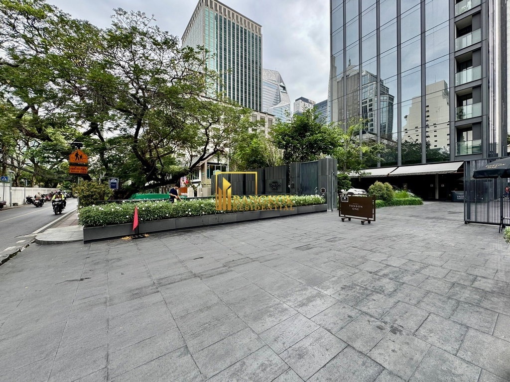 รูป Tonson One Residence | Remarkable 2 Bedroom Luxury Condo - BR18263CD - รูปที่ 28/29