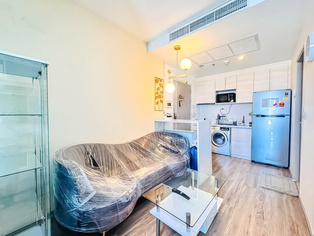 รูป Aeras Beachfront Condo for Sale Jomtien Beach 2Bed Sea View - รูปที่ 2/10