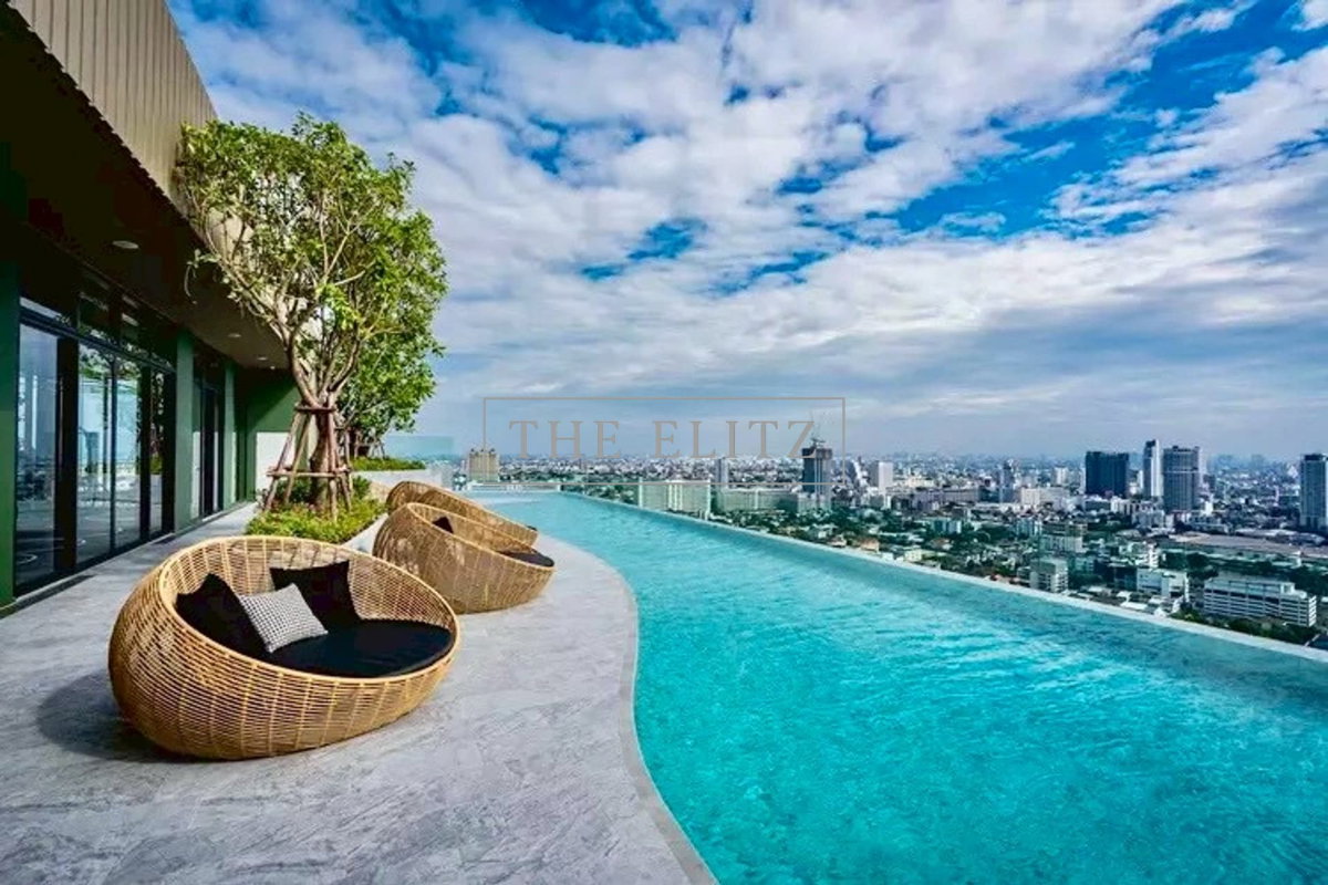 รูป  ✨Completely Renovated Throughout! Gorgeous modern design upgraded with top-quality materials - Brand-new condition with unmatched value✨ - รูปที่ 10/18