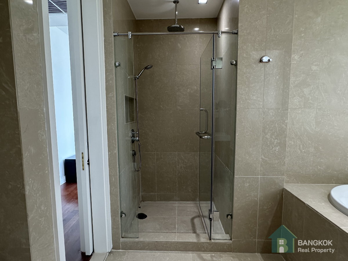 picture Athenee Residence I Condo for Rent 3 Bed BTS Ploenchit - 19/25
