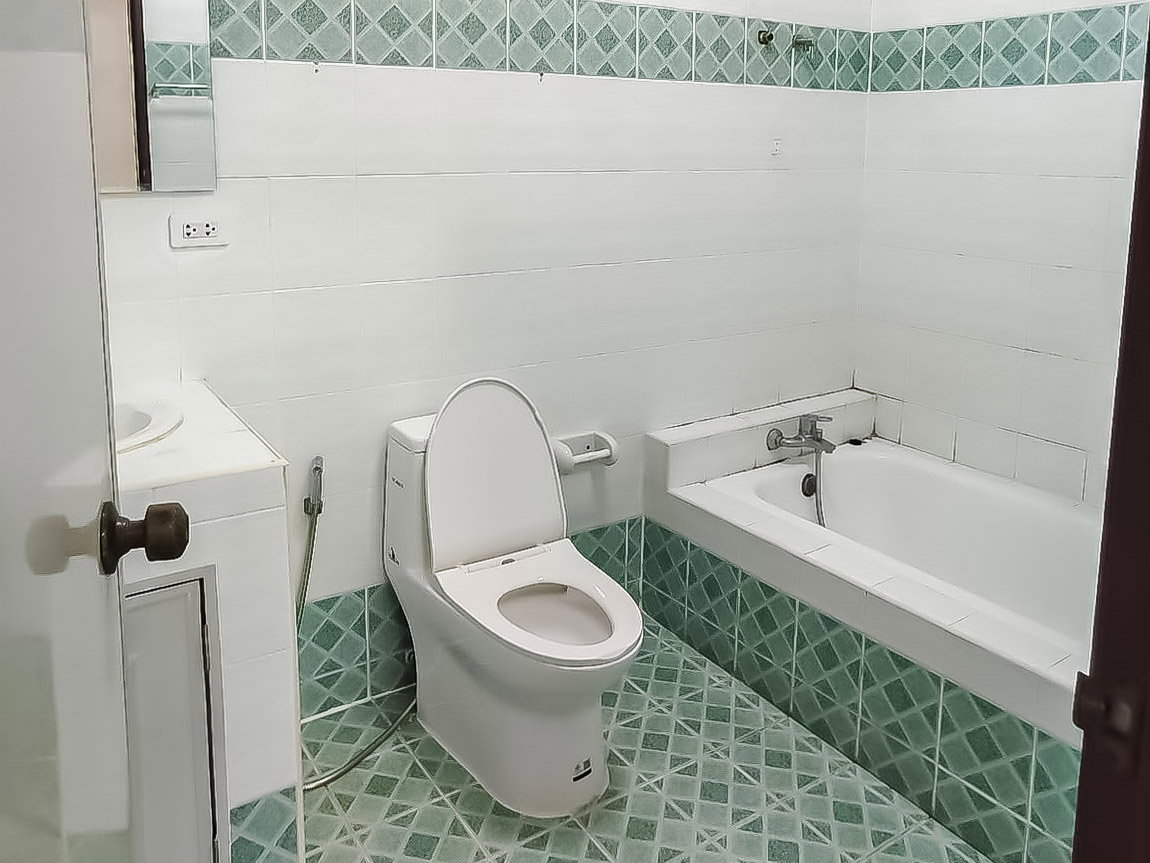 รูป House for Sale Noen Phlap Whan East Pattaya 2 Bedroom - รูปที่ 6/12