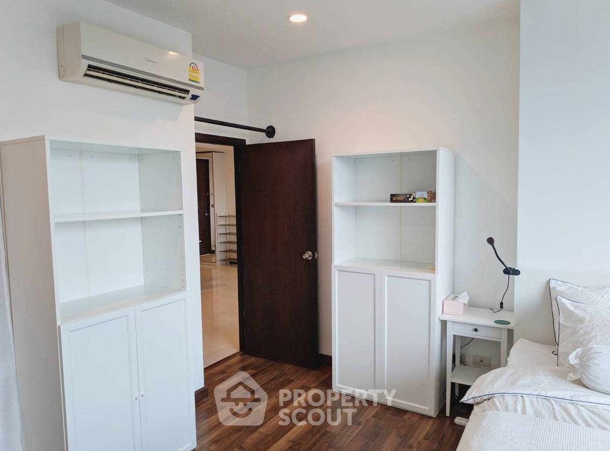picture High-Floor 1-BR 67 Sqm At The Rajdamri, 100m to BTS Ratchadamri (ID 619943) - 12/22