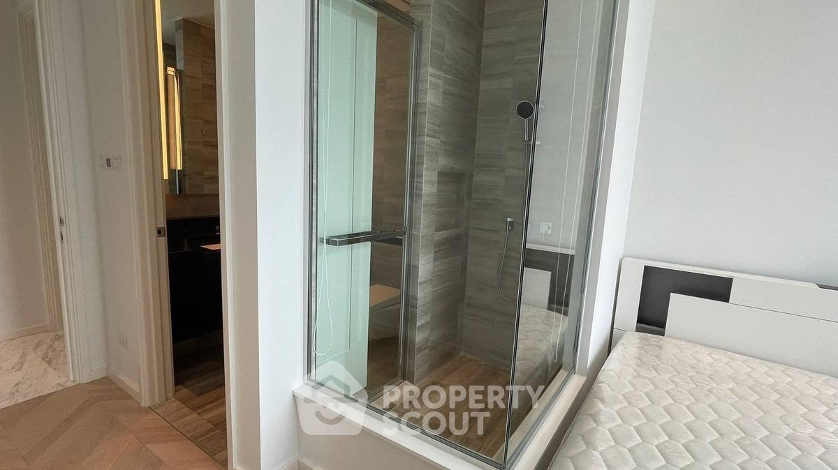 picture 3-BR 192 Sqm On 30th Floor At Four Seasons Private Residences, BTS Saphan Taksin (ID 851322) - 5/15