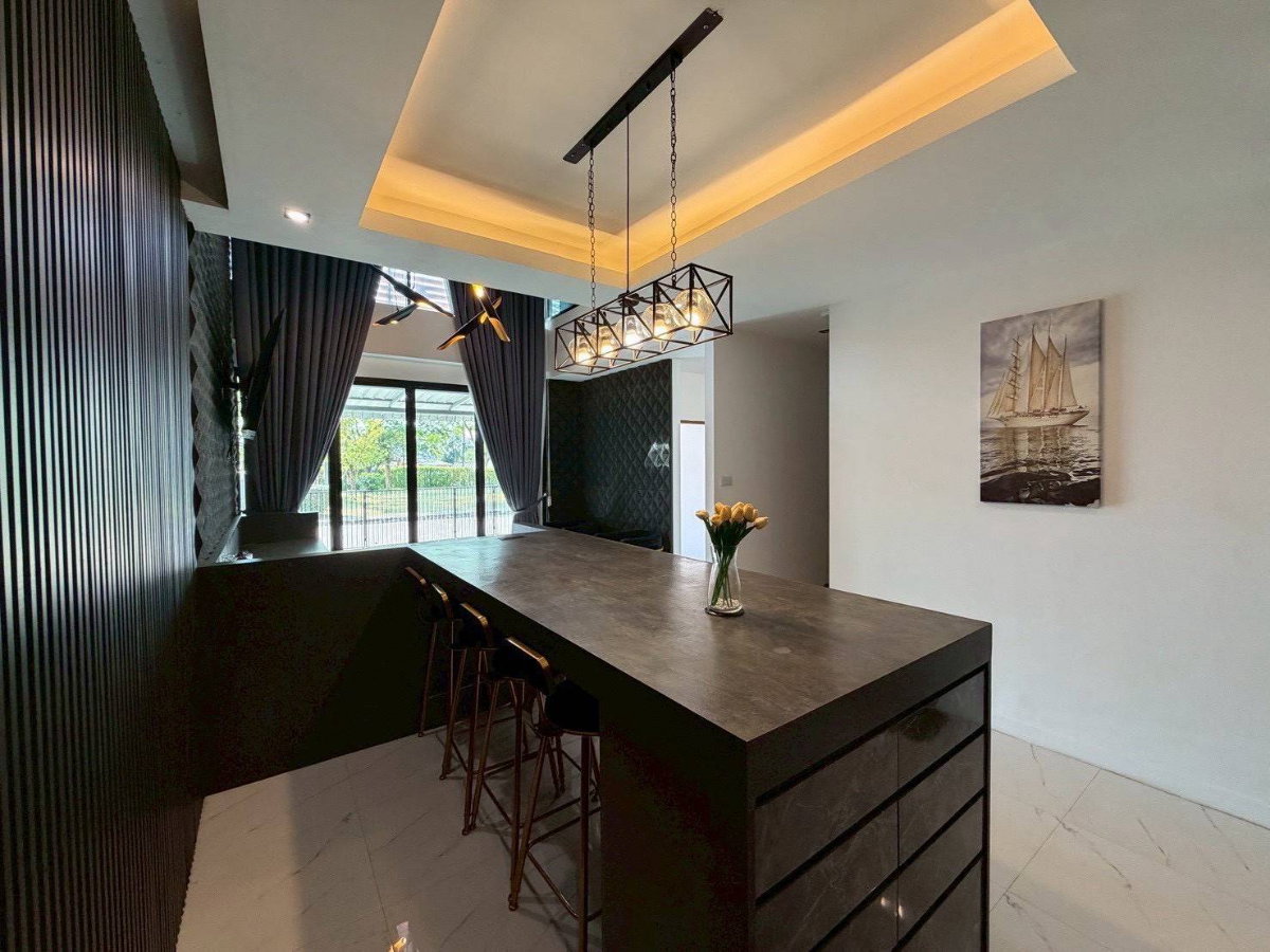 picture Three-storey townhouse for sale ✦ Selling price: THB 4.7 Million - 9/43