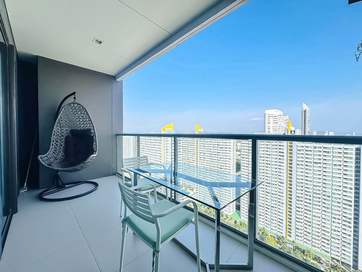 รูป Aeras Beachfront Condo for Sale Jomtien Beach 2Bed Sea View - รูปที่ 8/10