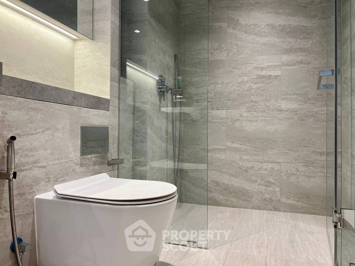picture High-Floor 1-BR 47 Sqm The Lofts Silom, 400m to BTS Surasak (ID 3127098) - 12/16