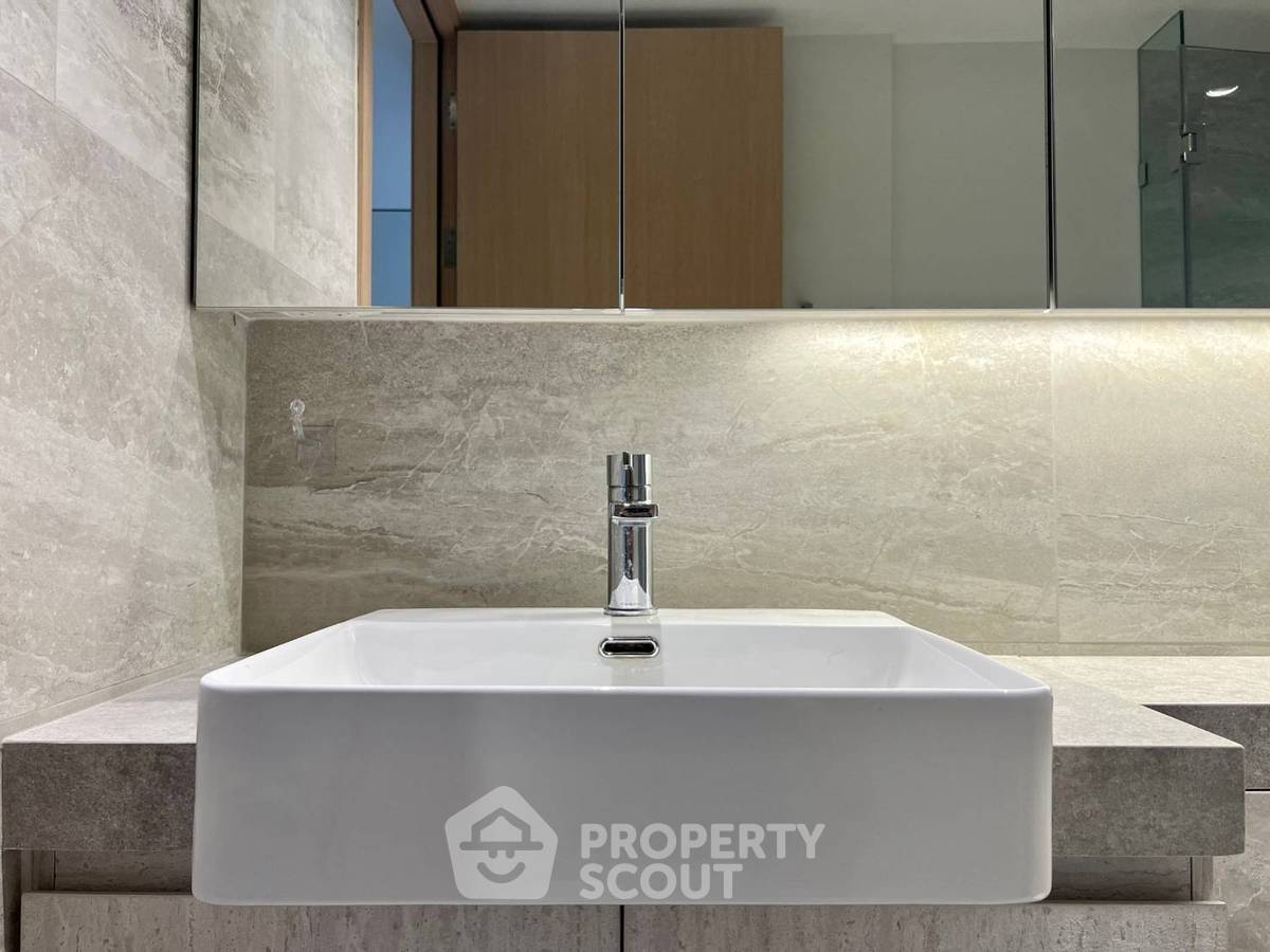 picture High-Floor 1-BR 47 Sqm The Lofts Silom, 400m to BTS Surasak (ID 3127098) - 13/16