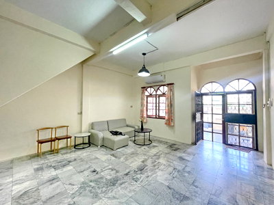 Townhouses for rent Thailand Cultural Centre  : HK0538, Townhouse for rent 3 Br., Huaikhwang