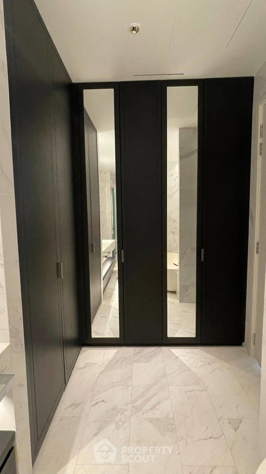picture 3-BR 192 Sqm On 30th Floor At Four Seasons Private Residences, BTS Saphan Taksin (ID 851322) - 10/15