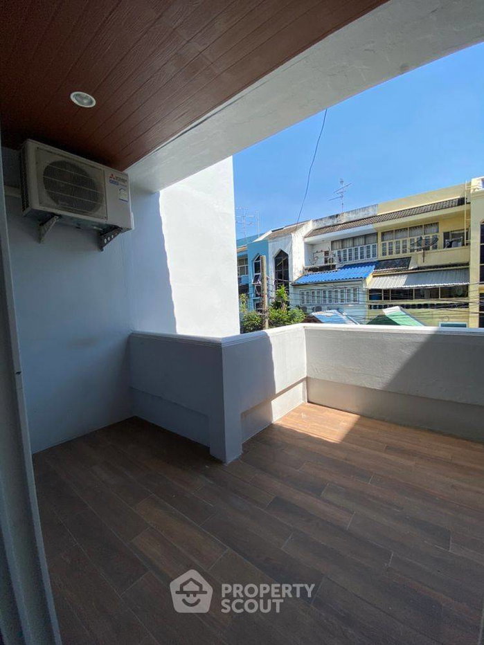 รูป ทาวน์โฮม 3 ห้องนอน ขนาด 300 ตร.ม. บางจาก ใกล้ BTS ปุณณวิถี (ID 3128291) - รูปที่ 8/12