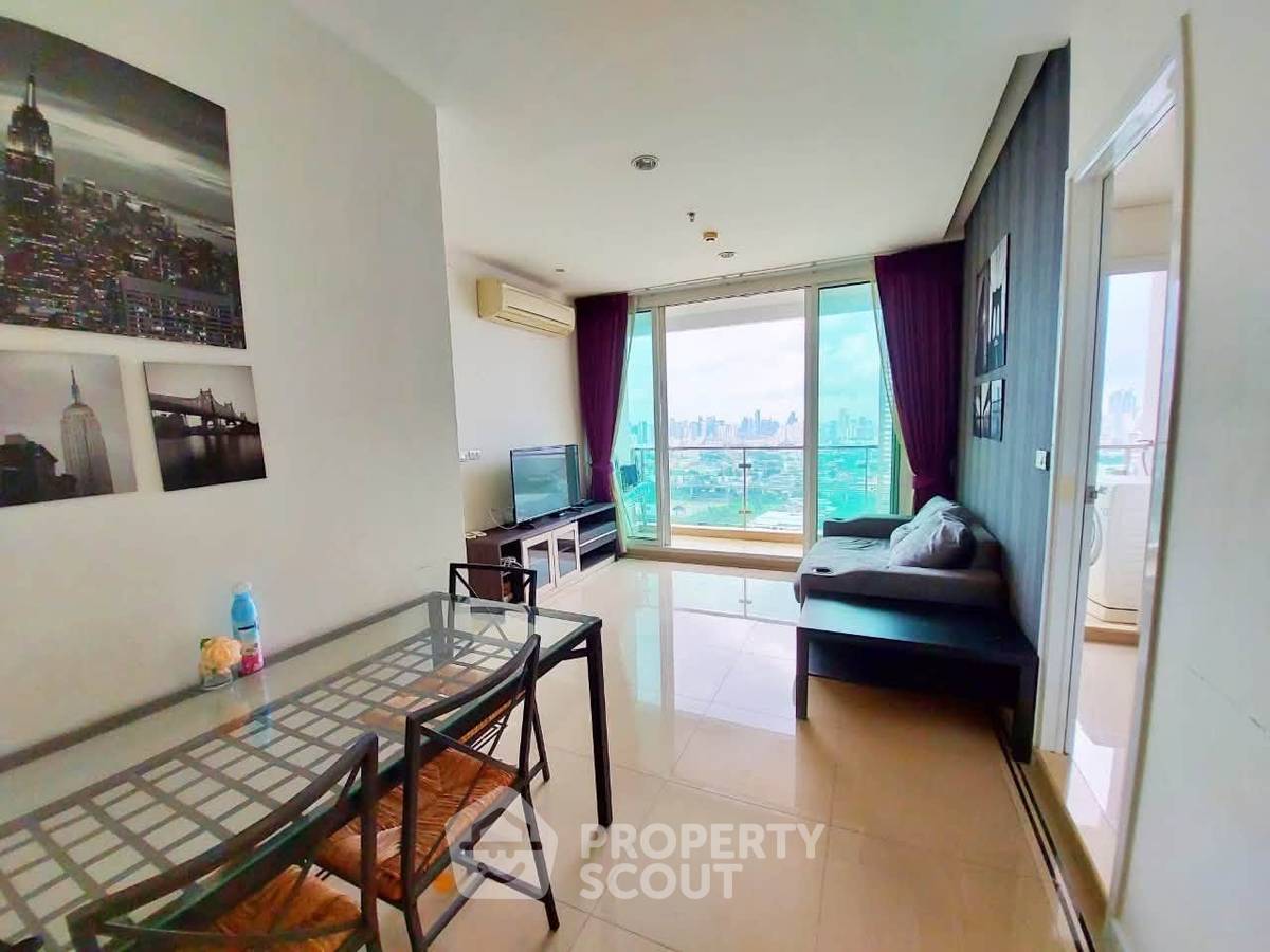 picture 2-BR Condo At T.c. Green Rama 9, 32nd-Floor Near MRT Phra Ram 9 (ID 3129388) - 2/6