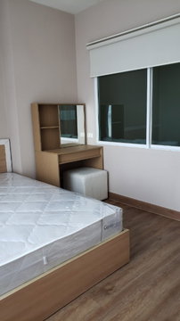 🏙️✨ FOR RENT: Life @ Sukhumvit 65 — MODERN HIGH-FLOOR LIVING NEAR BTS PHRA KHANONG!  💰 Rental Price: 15,000 THB/month 