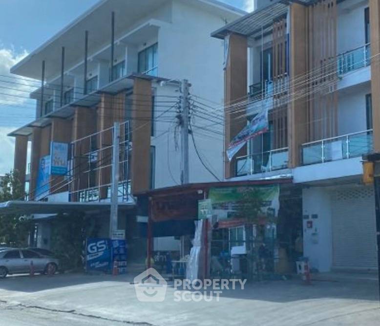 รูป ทาวน์โฮม 3 ห้องนอน 200 ตร.ม. เดอะ สเตเบิล วัน (เลี้ยงสัตว์ได้) บางใหญ่ นนทบุรี (ID 3126374) - รูปที่ 2/3