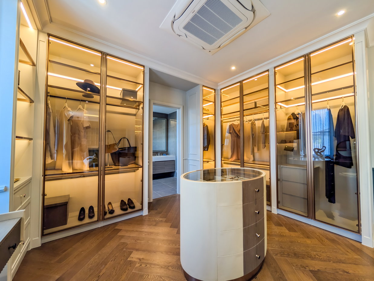 picture Luxury Modern Classic House East Pattaya for Sale - 17/28