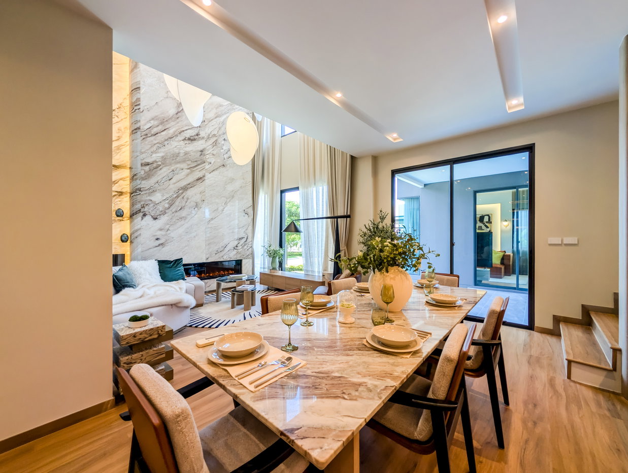 picture Modern Tropical House for Sale East Pattaya - 10/29