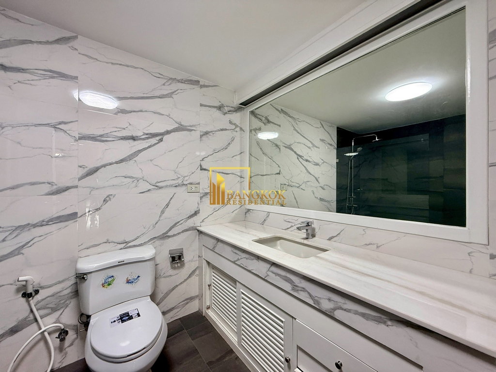 รูป Well Maintained 3 Bedroom Apartment For Rent in Chidlom Area - BR0735AP - รูปที่ 22/45