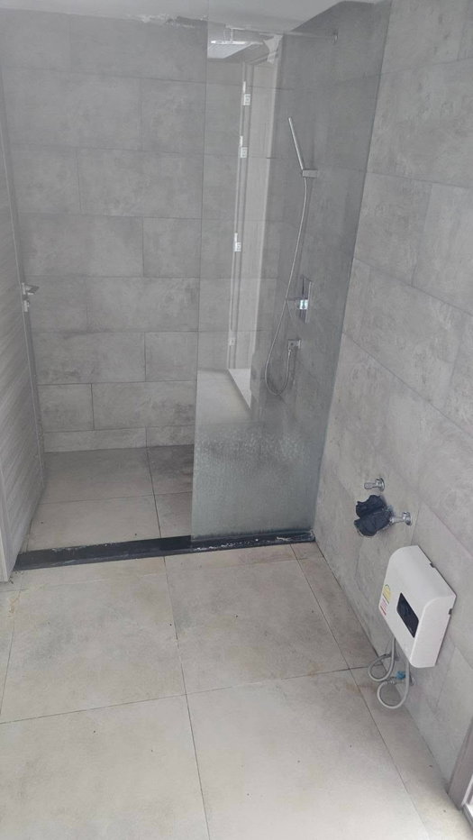รูป Beachfront Condo for Sale Waters Edge Condominium Na Jomtien - รูปที่ 5/8