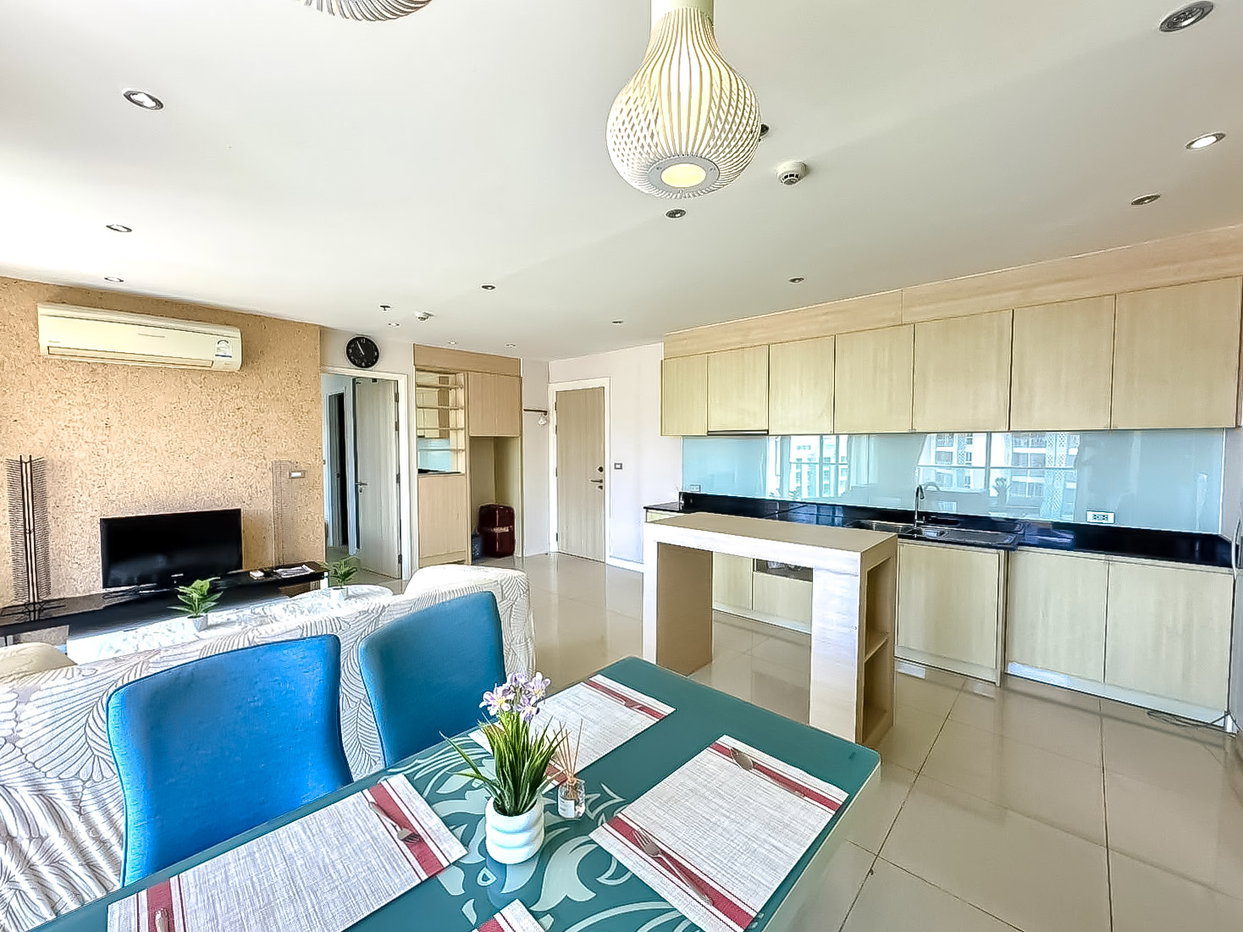 picture Grande Caribbean Condo for Sale 2 Bedroom Pool View - 3/9