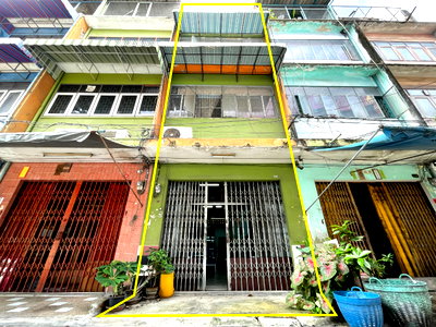 Shophouses for sale Thonburi Vocational College : Commercial building for sale on Tanao Road, Phra Nakhon, Soi Trok San Chao Pho Suea, Bangkok.