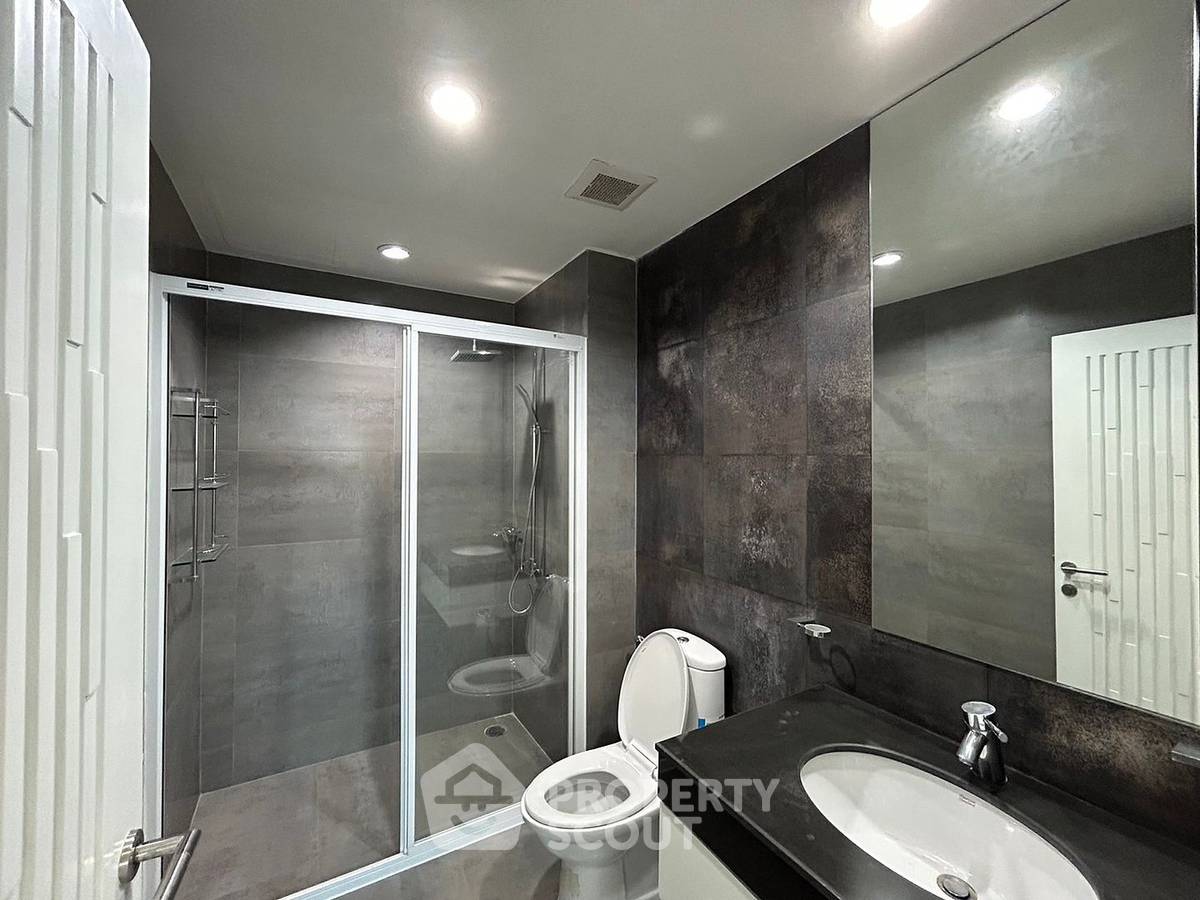 picture 2-BR Condo For Rent, The Star Estate @ Narathiwas, Chong Nonsi (ID 1139018) - 14/18