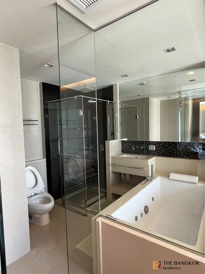 picture The Address Sathorn 12 near BTS Saint Louis - 1/10