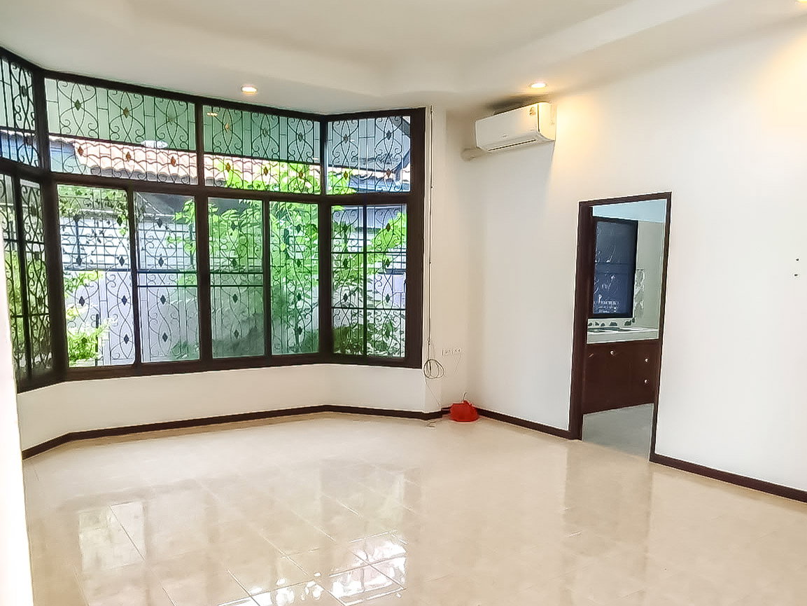 รูป House for Sale Noen Phlap Whan East Pattaya 2 Bedroom - รูปที่ 1/12