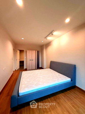 Condos for sale : 2-BR High-Floor Condo For Sale At 103 Central Condominium (ID 3127268)