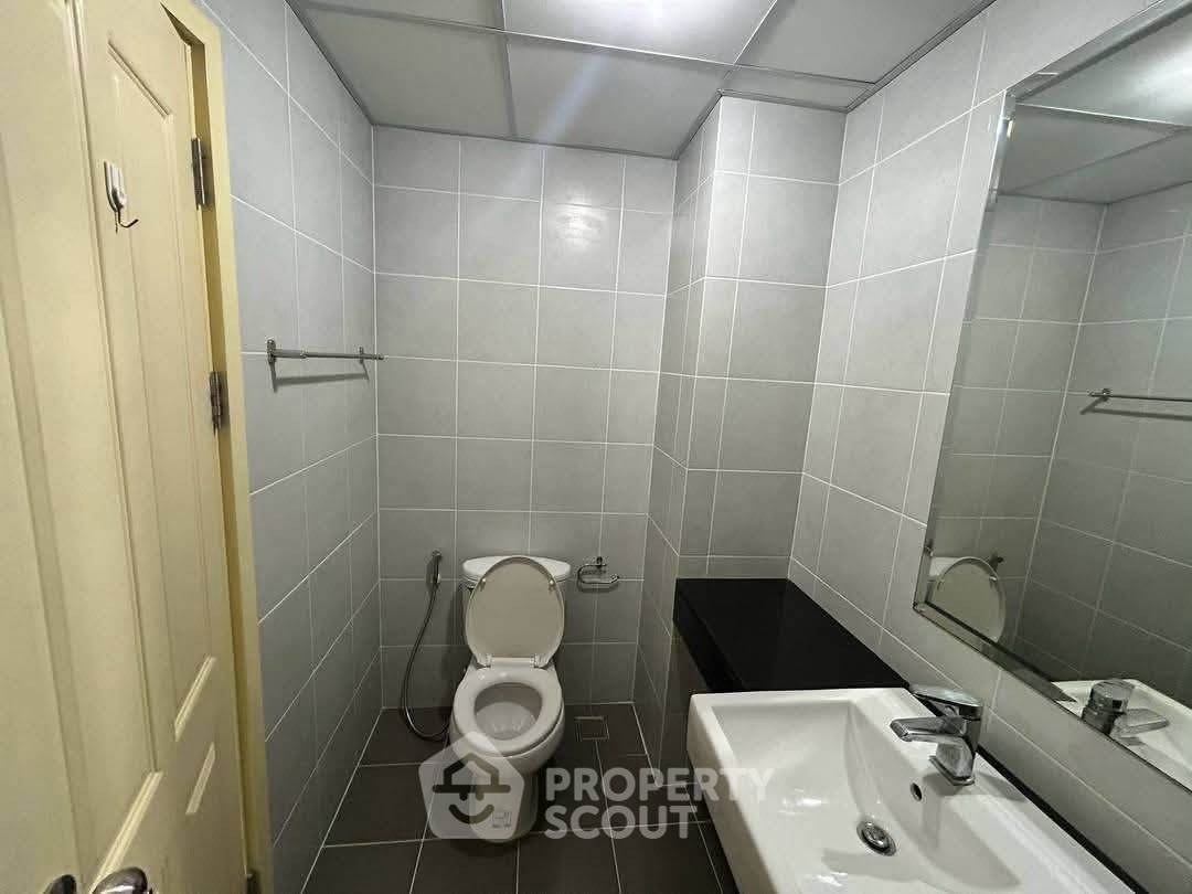 picture 1-BR Condo At Supalai Mare Pattaya, 18th Floor 45 Sqm (ID 3128825) - 12/14