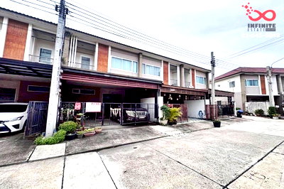 ทาวน์โฮม กรุงเทพมหานคร : ขายทาวน์โฮม 2 ชั้น 29 ตร.ว. ถนนฉลองกรุง บ้านราชพฤกษ์ สุวรรณภูมิ - ลาดกระบัง ใกล้นิคมอุตสาหกรรมลาดกระบัง