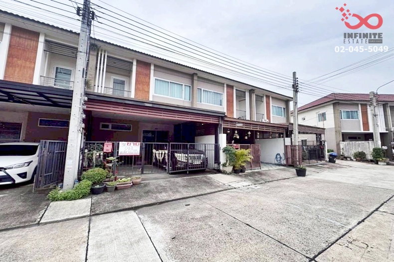 รูป ขายทาวน์โฮม 2 ชั้น 29 ตร.ว. ถนนฉลองกรุง บ้านราชพฤกษ์ สุวรรณภูมิ - ลาดกระบัง ใกล้นิคมอุตสาหกรรมลาดกระบัง - รูปที่ 1/11