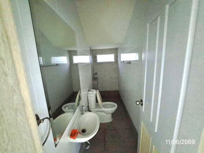 picture HOME 53.7 Sq.w. Si Racha Chonburi for 4.5M - 11/44