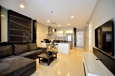 Condos for rent : Nusasiri Grand Condo Comfortable and Ready to Move-in near BTS Ekkamai