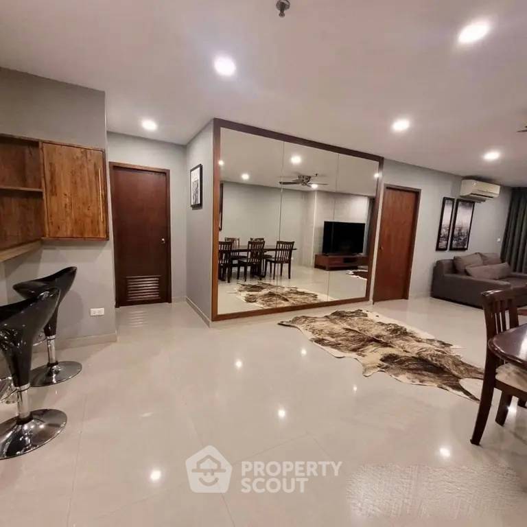 picture 2-Bed Condo For Rent At Baan Phrom Phong, Near MRT Phetchaburi (ID 1930423) - 12/19