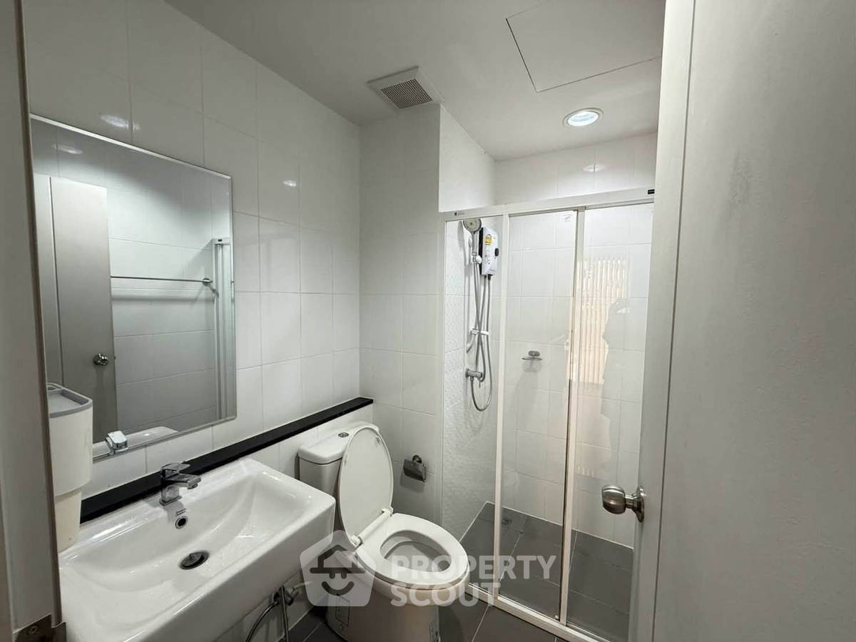 picture 1-BR Condo At UNiO Sukhumvit 72 Phase 2, Near BTS Bearing (ID 3129368) - 6/10