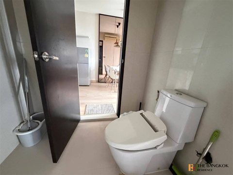 Le Luk Condominium near BTS Phra Khanong Easy Start with a City Dweller Lifestyle