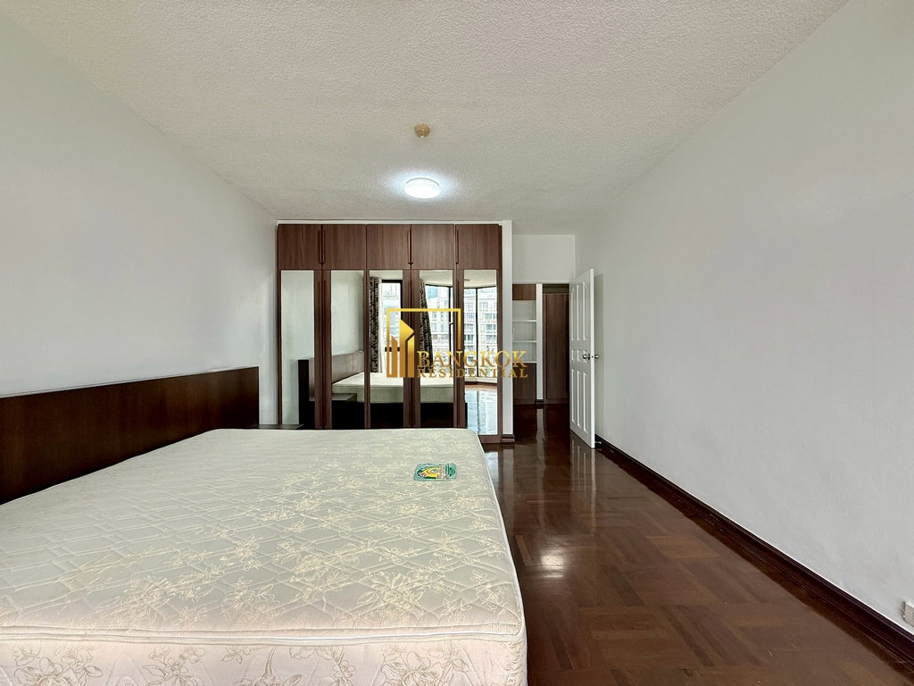รูป Well Maintained 3 Bedroom Apartment For Rent in Chidlom Area - BR0735AP - รูปที่ 21/45