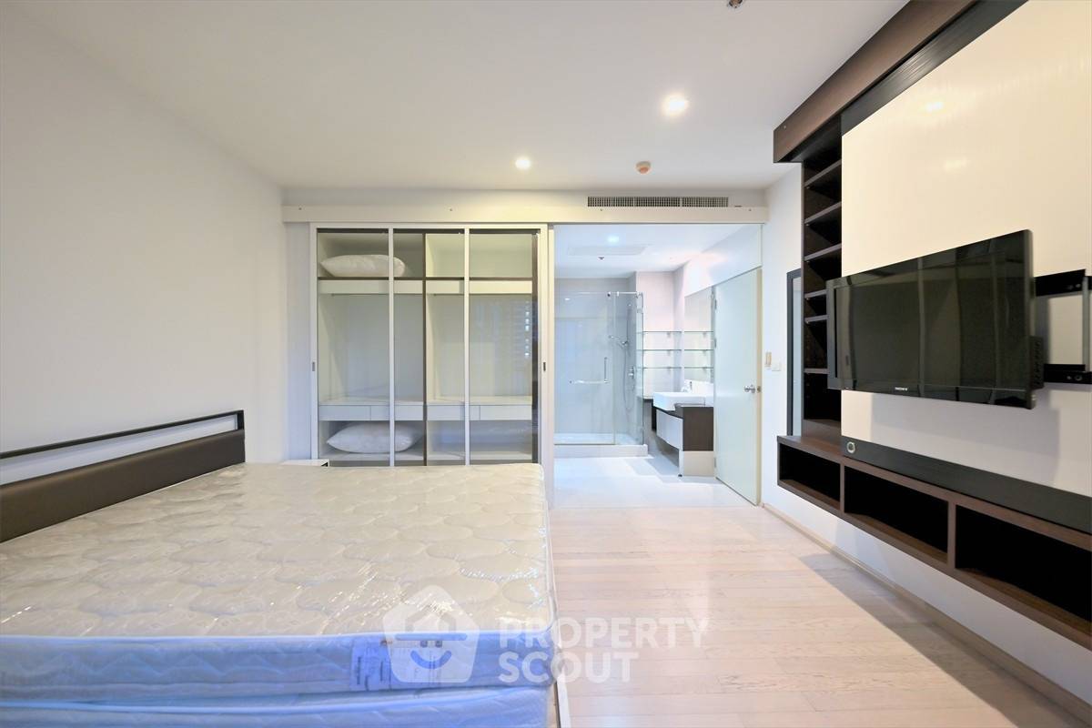 รูป คอนโด 2 ห้องนอน 100 ตร.ม. ให้เช่า ใกล้ทองหล่อ Noble Solo (ID 2551927) - รูปที่ 6/12