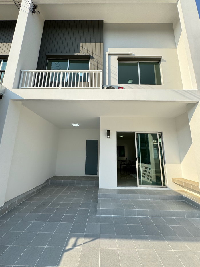 รูป 🏡✨ ให้เช่าทาวน์โฮม 2 ชั้น รีโนเวทใหม่ พร้อมเฟอร์ครบ 📍 Habitown Nest ท่าข้าม – พระราม 2 - รูปที่ 12/13