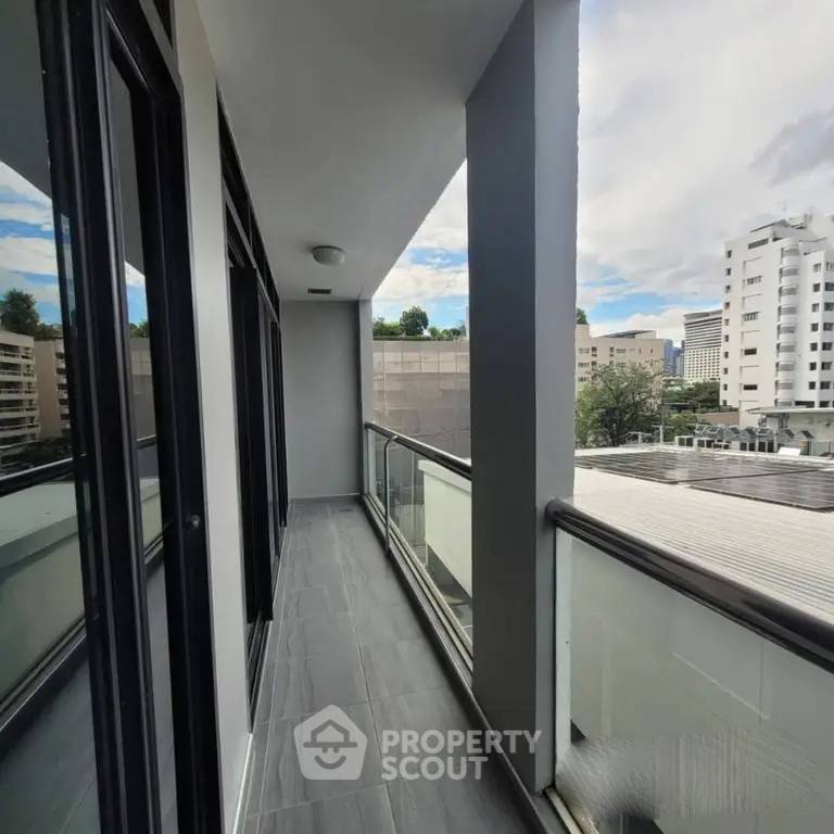 picture 2-Bed Condo For Rent At Baan Phrom Phong, Near MRT Phetchaburi (ID 1930423) - 2/19