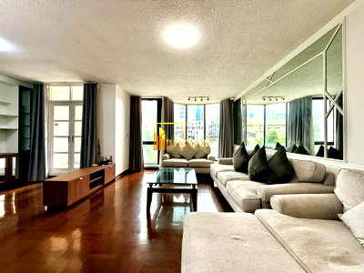 คอนโดให้เช่า : Well Maintained 3 Bedroom Apartment For Rent in Chidlom Area - BR0735AP