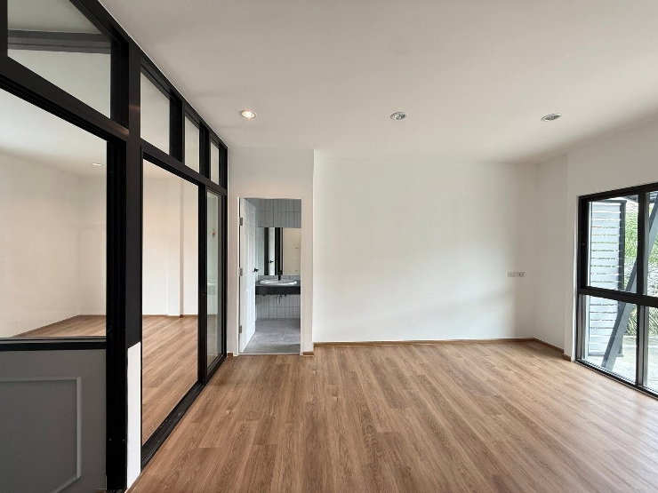 รูป Garage House ทาวน์โฮม 3 ชั้น สไตล์ไม่ซ้ำใคร - รูปที่ 30/33