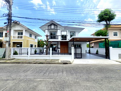 ขายบ้านเดี่ยว : บ้านเดี่ยวหลังใหญ่ ทำเลดี กว้างขวาง รีโนเวทใหม่ทั้งหมด เฟอร์นิเจอร์สวยพร้อมอยู่ ม.แลนซีโอ รามคำแหง-วงแหวน  ถ.เคหะร่มเกล้า64  คลองสองต้นนุ่น ลาดกระบัง